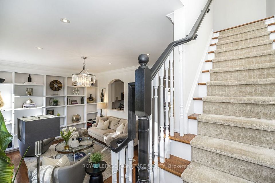 7 Pethick Street, Toronto, ON M1L 0C6 25