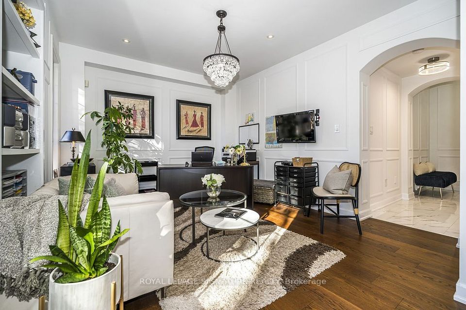 7 Pethick Street, Toronto, ON M1L 0C6 8