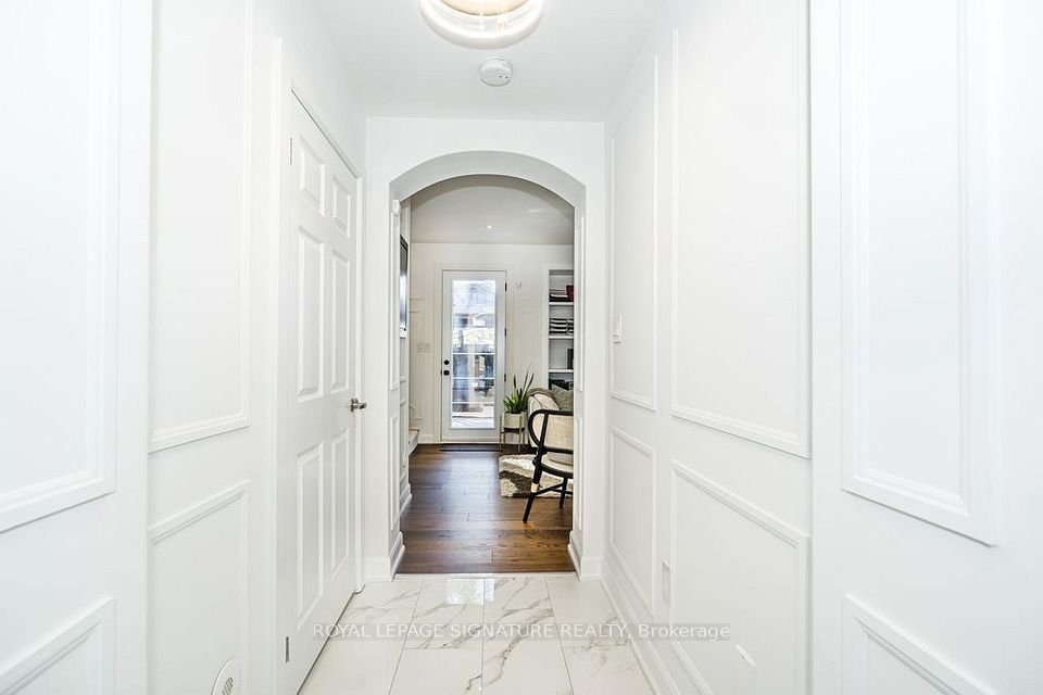 7 Pethick Street, Toronto, ON M1L 0C6 5