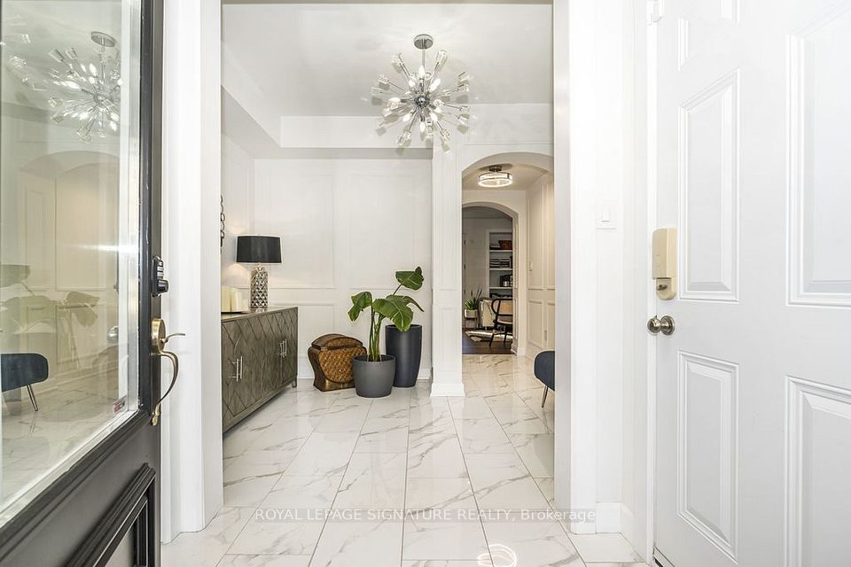 7 Pethick Street, Toronto, ON M1L 0C6 3