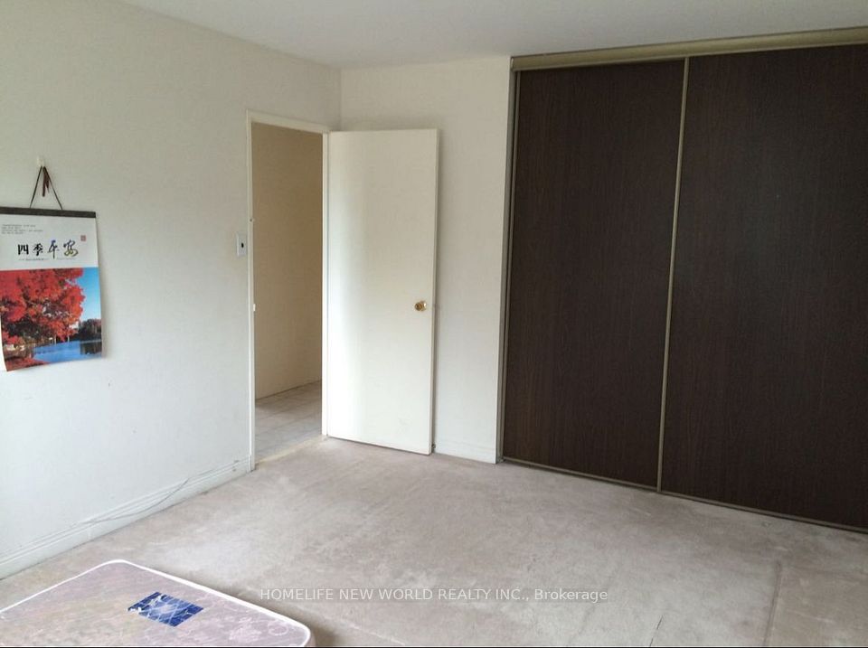 95 Pettibone Square, Toronto, ON M1W 2J1 4
