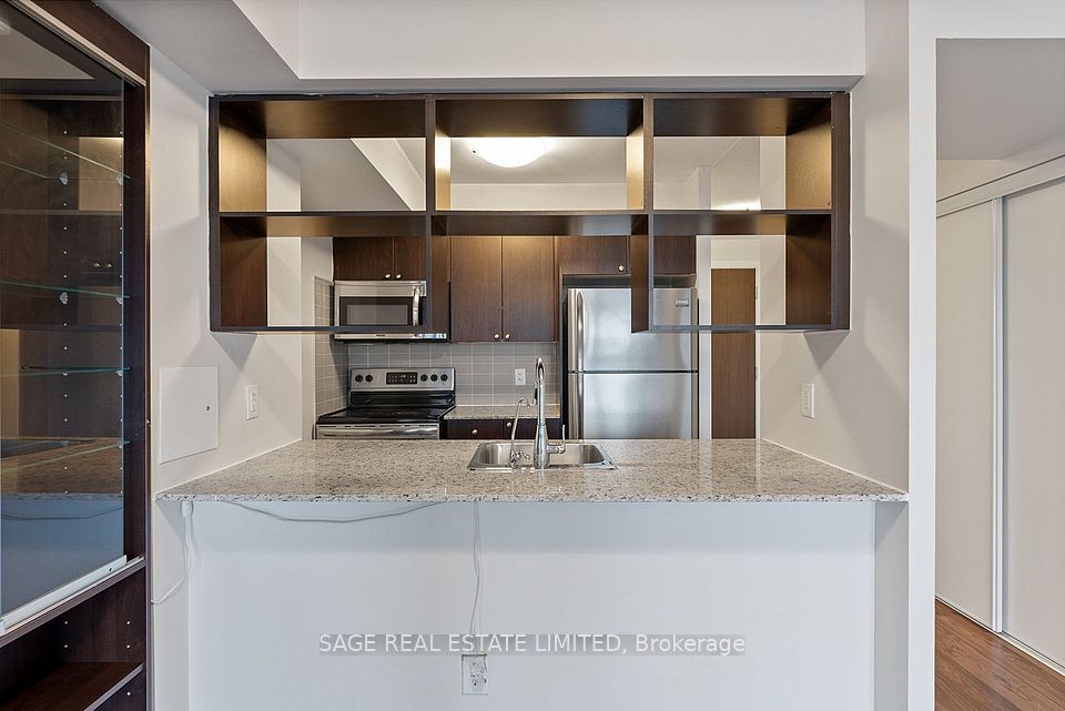 151 Village Green Square 1501, Toronto, ON M1S 0K5 13