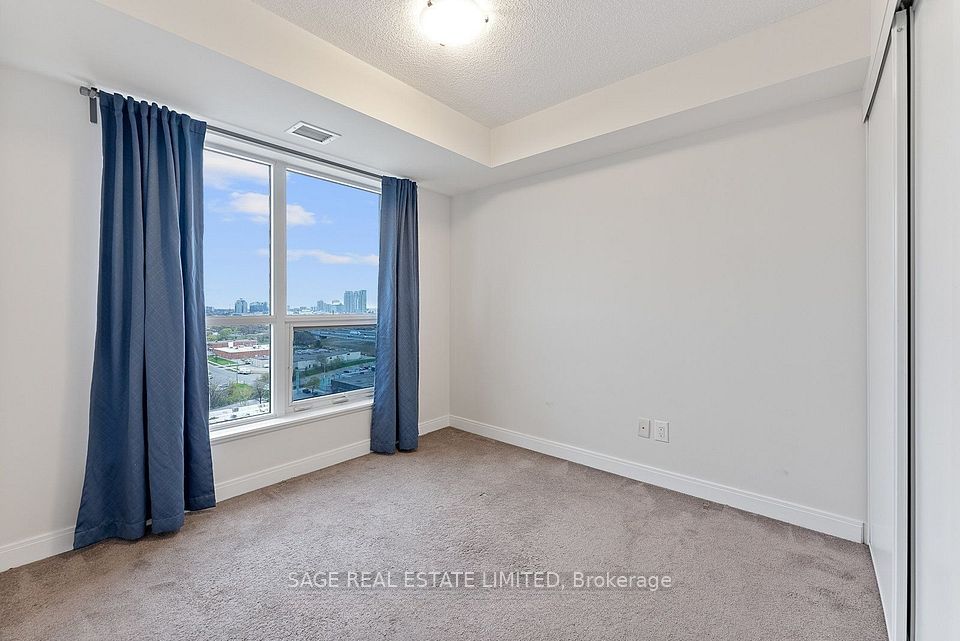 151 Village Green Square 1501, Toronto, ON M1S 0K5 18