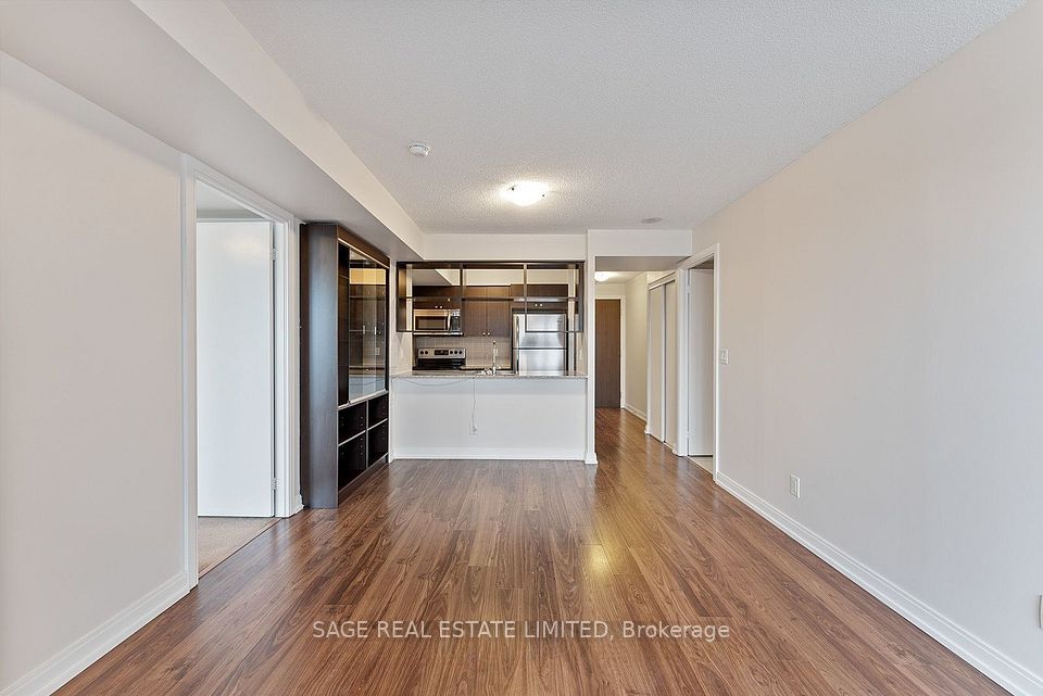 151 Village Green Square 1501, Toronto, ON M1S 0K5 11