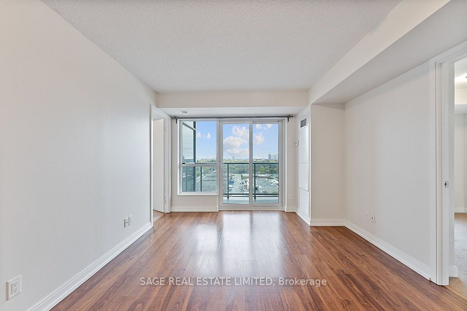 151 Village Green Square 1501, Toronto, ON M1S 0K5 8