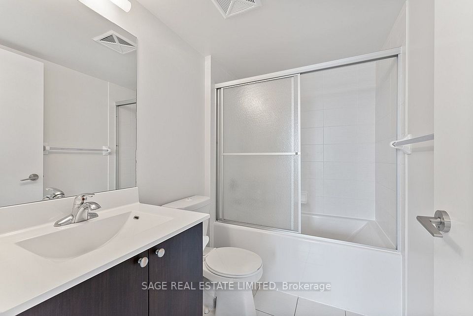 151 Village Green Square 1501, Toronto, ON M1S 0K5 17