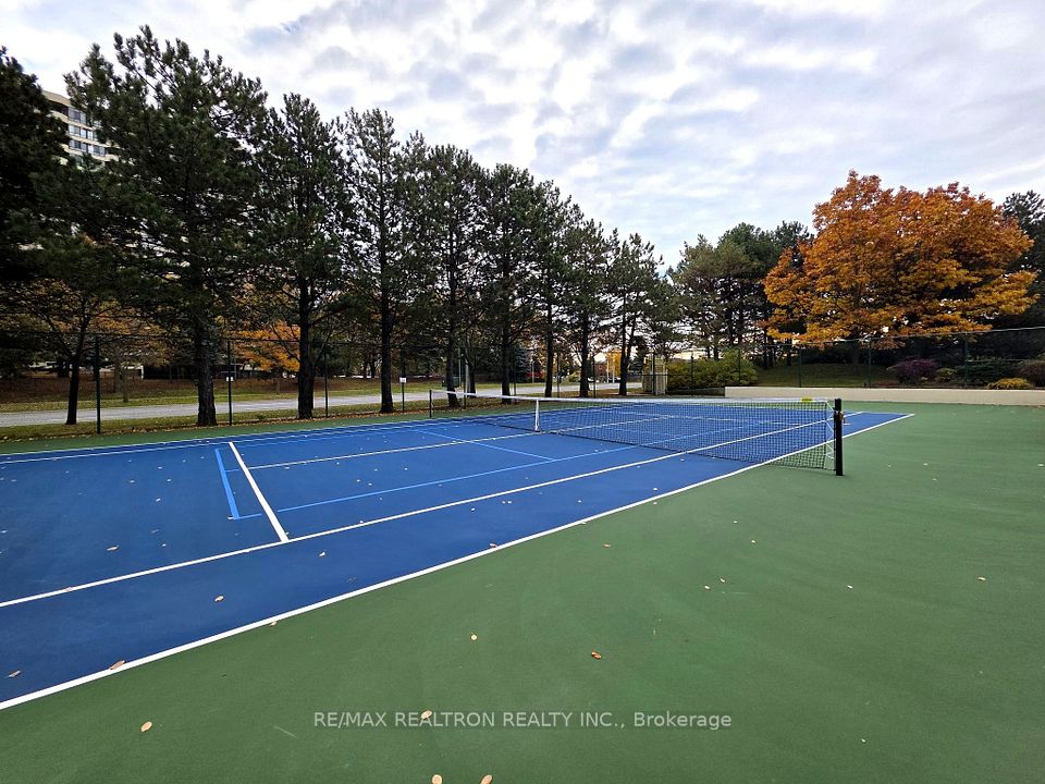 175 Bamburgh Circle 515, Toronto, ON M1W 3X8 23