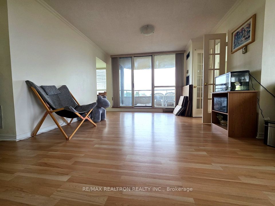 175 Bamburgh Circle 515, Toronto, ON M1W 3X8 18