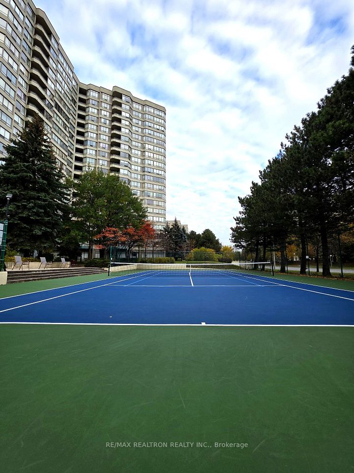 175 Bamburgh Circle 515, Toronto, ON M1W 3X8 25