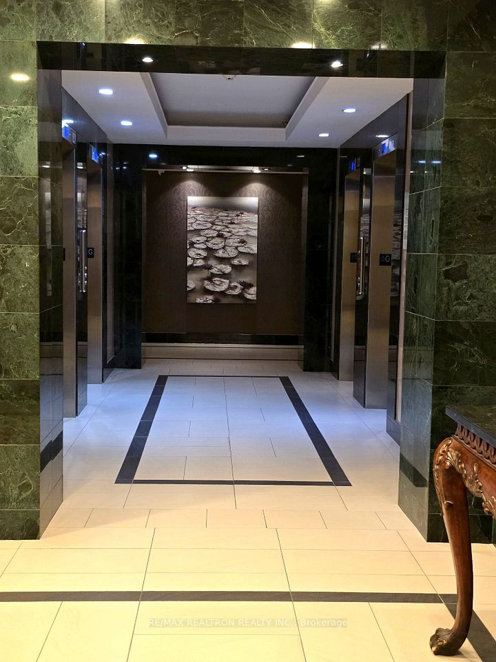 175 Bamburgh Circle 515, Toronto, ON M1W 3X8 6