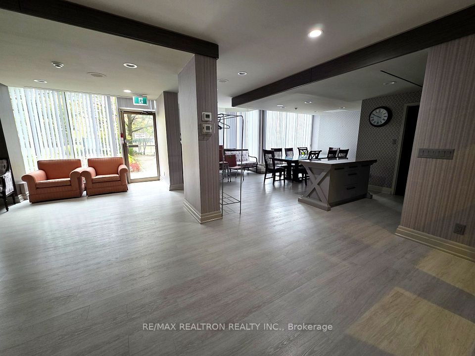 175 Bamburgh Circle 515, Toronto, ON M1W 3X8 22