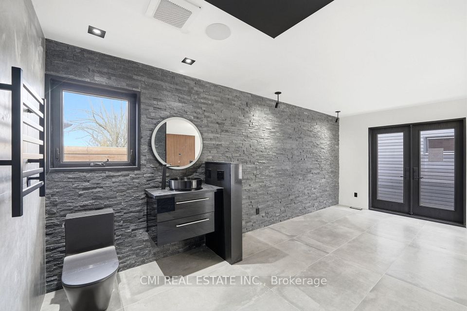 23 Logstone Crescent, Toronto, ON M1E 4M2 20