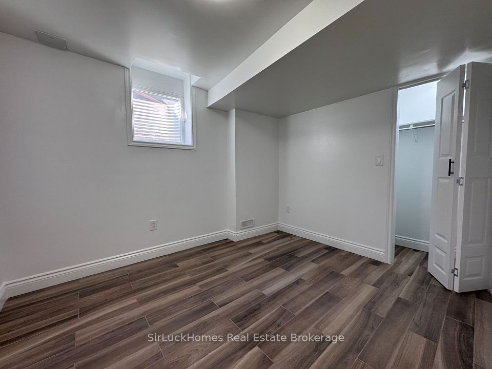 2196 Hackett Place BSMT, Oshawa, ON L1L 0A2 16