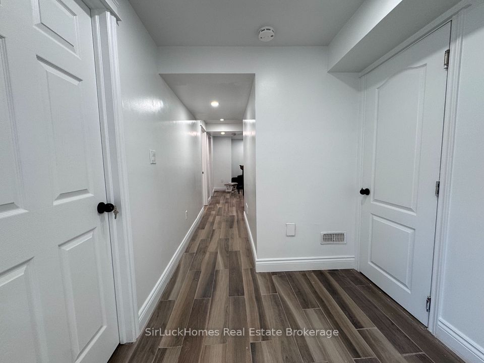 2196 Hackett Place BSMT, Oshawa, ON L1L 0A2 9