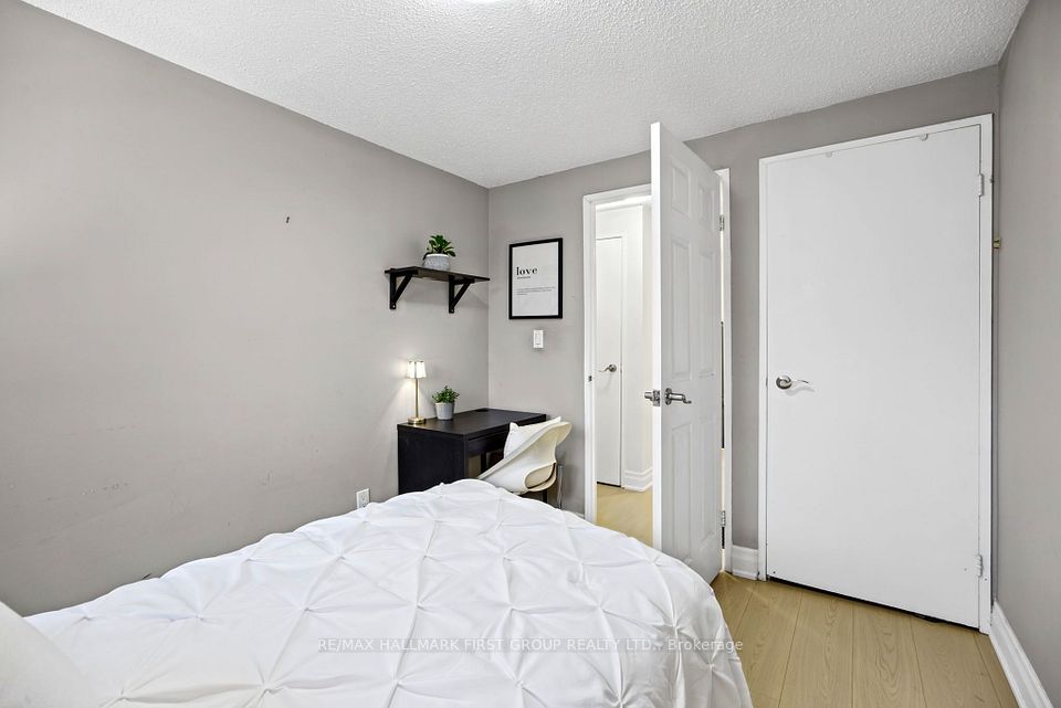 41 Collinsgrove Road 196, Toronto, ON M1E 4Z1 21