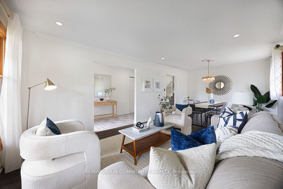 59 Galloway Road, Toronto, ON M1E 1W6 8