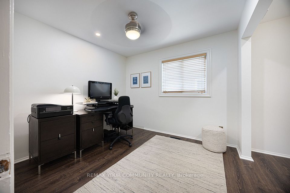 59 Galloway Road, Toronto, ON M1E 1W6 19