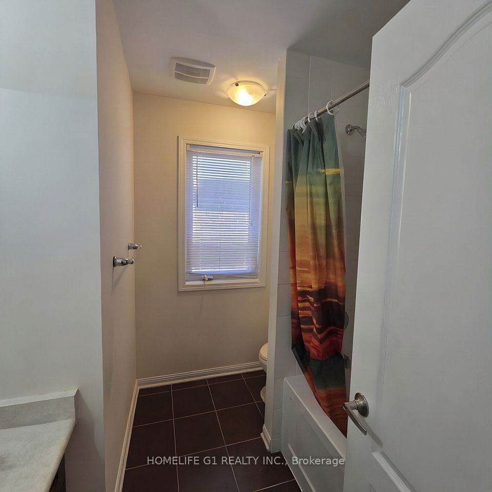 1703 Kalmar Avenue, Pickering, ON L1X 0B3 19