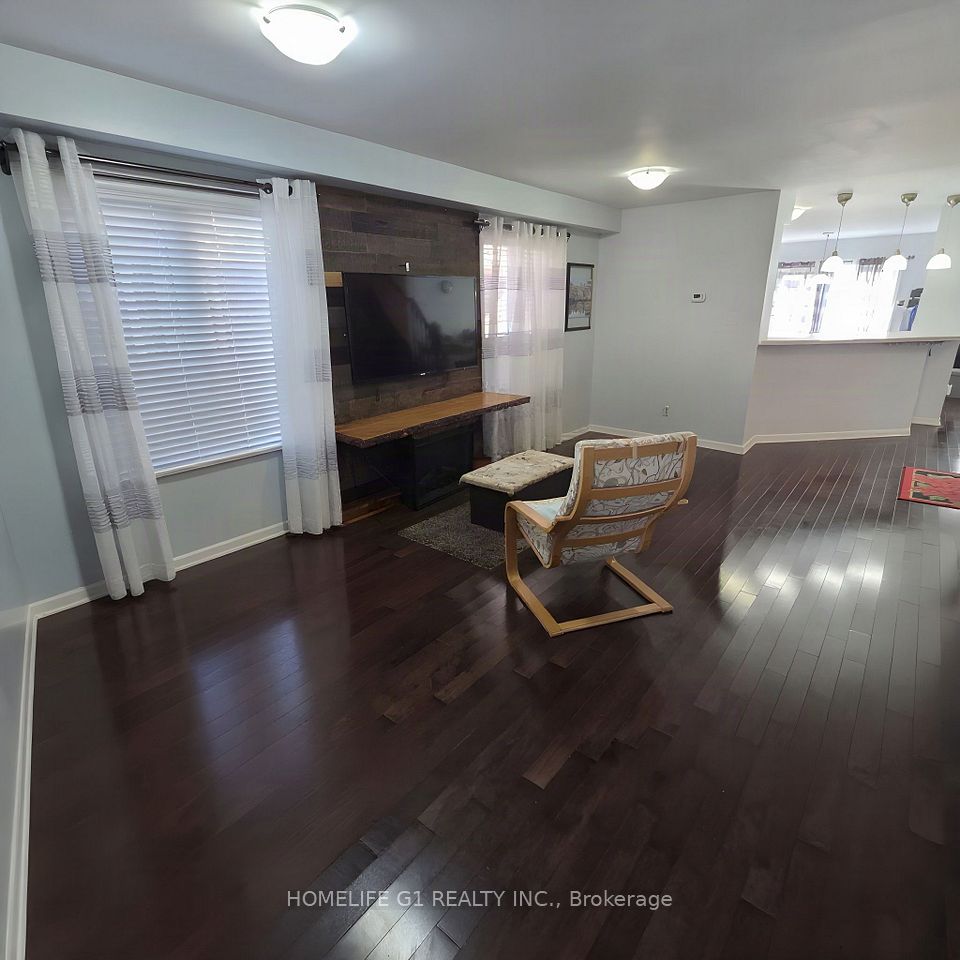 1703 Kalmar Avenue, Pickering, ON L1X 0B3 4