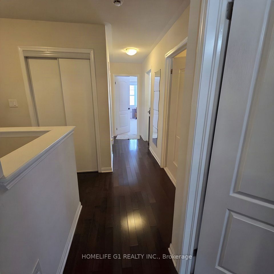 1703 Kalmar Avenue, Pickering, ON L1X 0B3 13