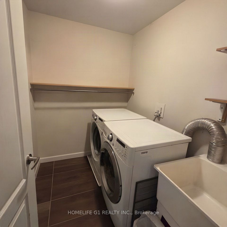 1703 Kalmar Avenue, Pickering, ON L1X 0B3 21