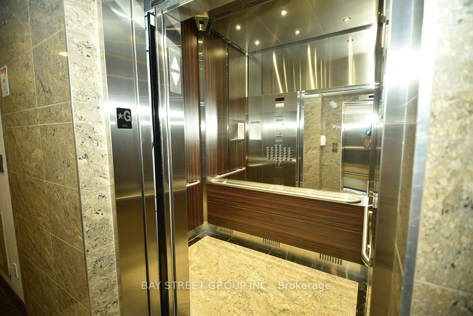 181 Village Green Square W 2511, Toronto, ON M1S 0K6 12