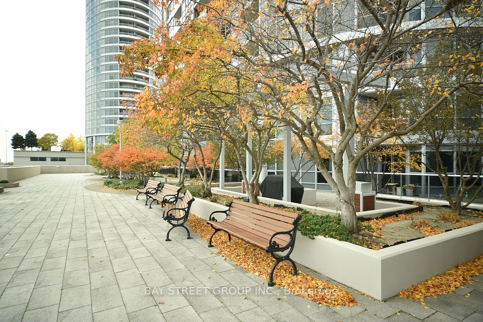 181 Village Green Square W 2511, Toronto, ON M1S 0K6 21