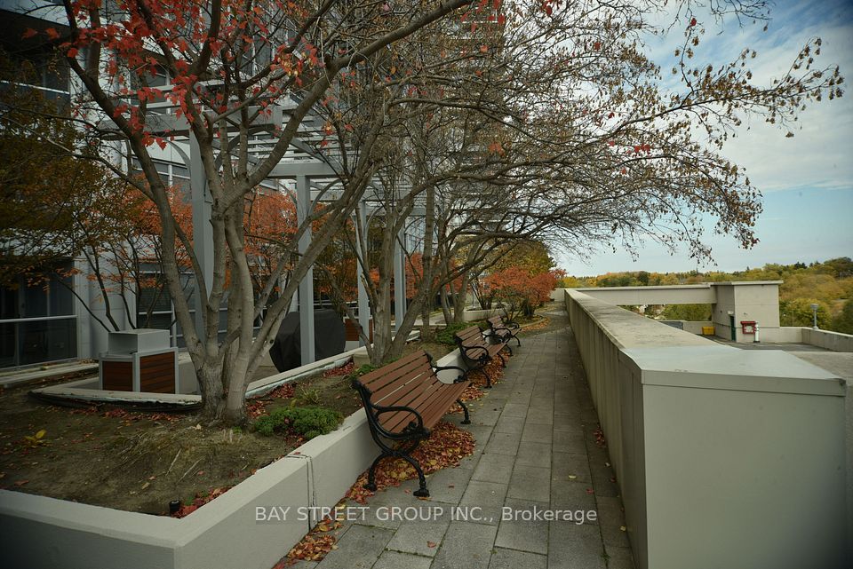 181 Village Green Square W 2511, Toronto, ON M1S 0K6 20
