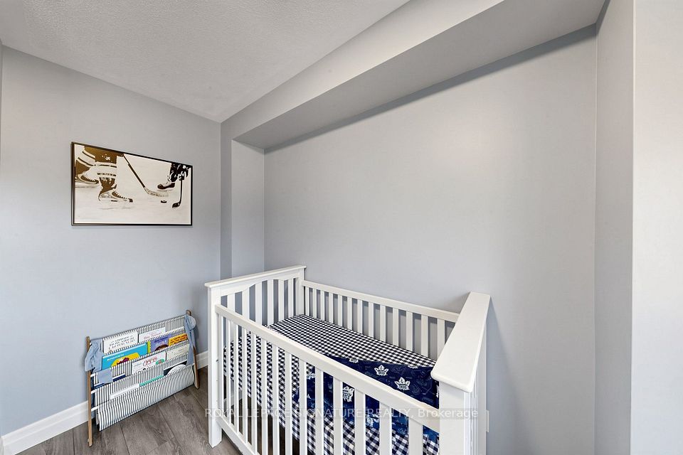 1775 Valley Farm Road 77, Pickering, ON L1V 7J9 24
