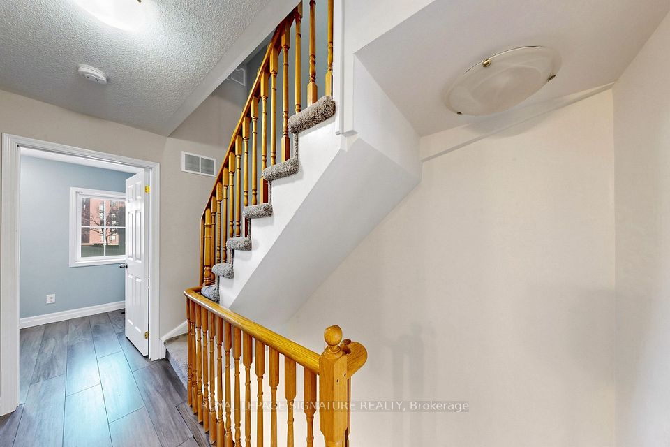 1775 Valley Farm Road 77, Pickering, ON L1V 7J9 20