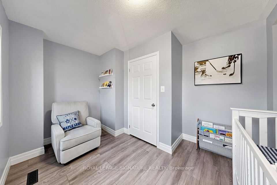1775 Valley Farm Road 77, Pickering, ON L1V 7J9 23
