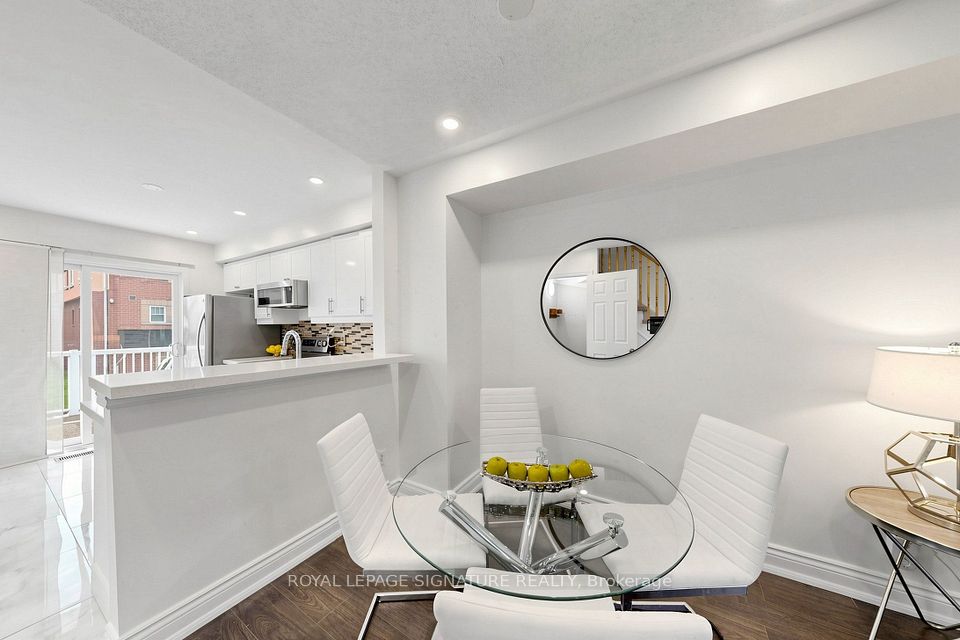 1775 Valley Farm Road 77, Pickering, ON L1V 7J9 17