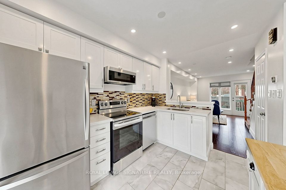 1775 Valley Farm Road 77, Pickering, ON L1V 7J9 13