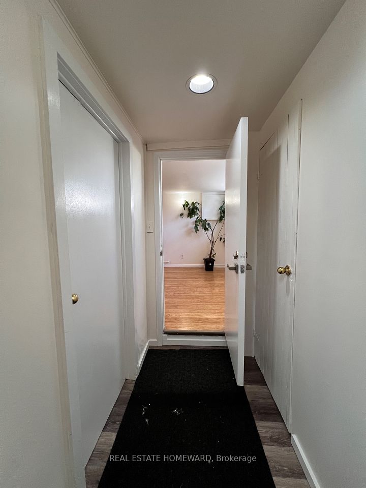 22 Amberley Drive Bsmt #1, Toronto, ON M1R 4K3 9