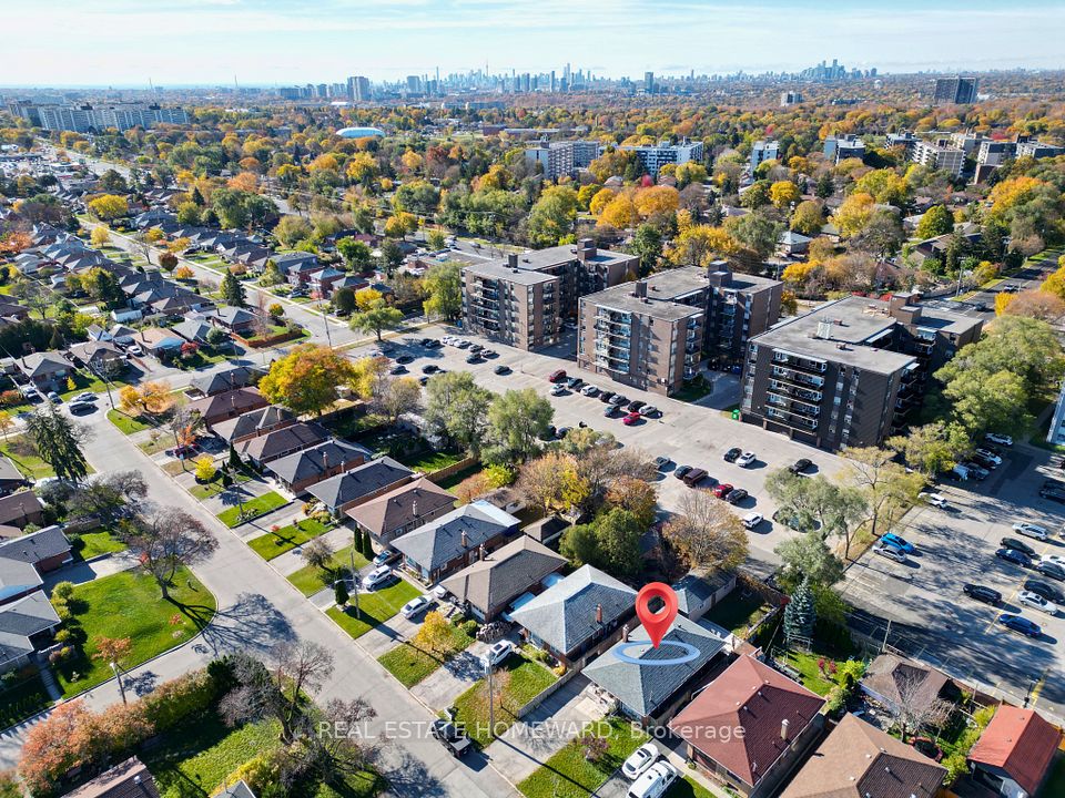 22 Amberley Drive Bsmt #1, Toronto, ON M1R 4K3 3