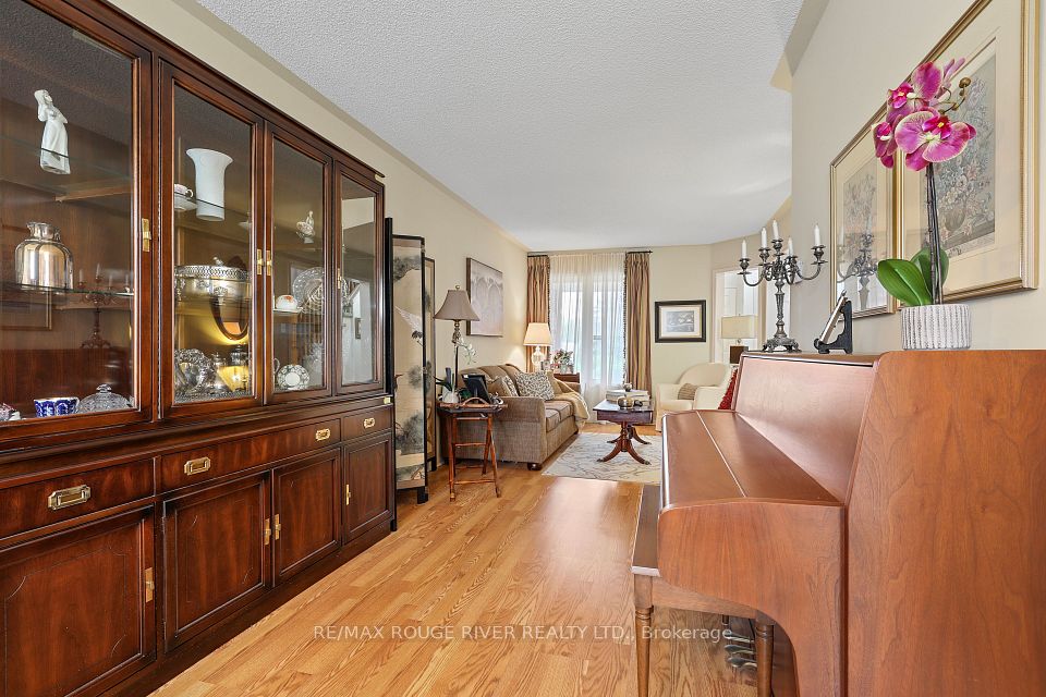 1543 Otonabee Drive, Pickering, ON L1V 6T6 13