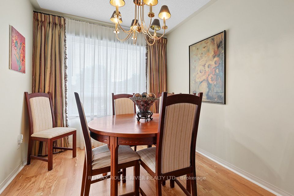 1543 Otonabee Drive, Pickering, ON L1V 6T6 11
