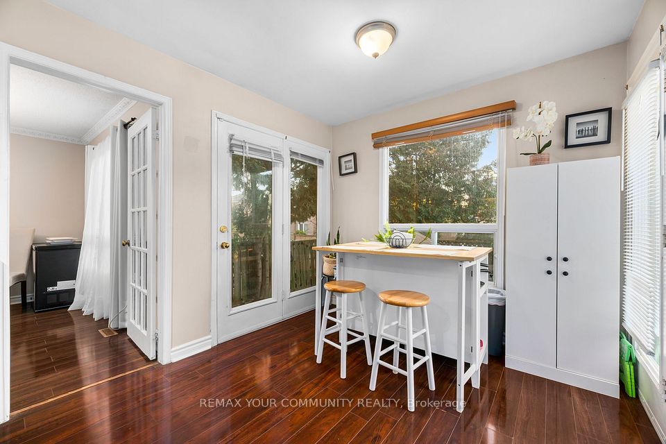 2382 Annan Woods Drive, Pickering, ON L1X 2K7 9