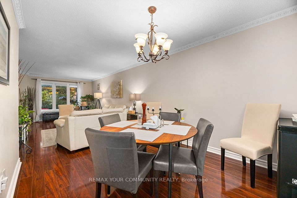 2382 Annan Woods Drive, Pickering, ON L1X 2K7 6