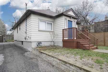 95 Harding Boulevard Main Fl, Toronto, ON M1N 3E1 7