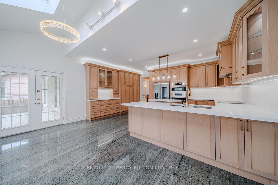 53 Linwood Avenue, Toronto, ON M1S 1H3 14