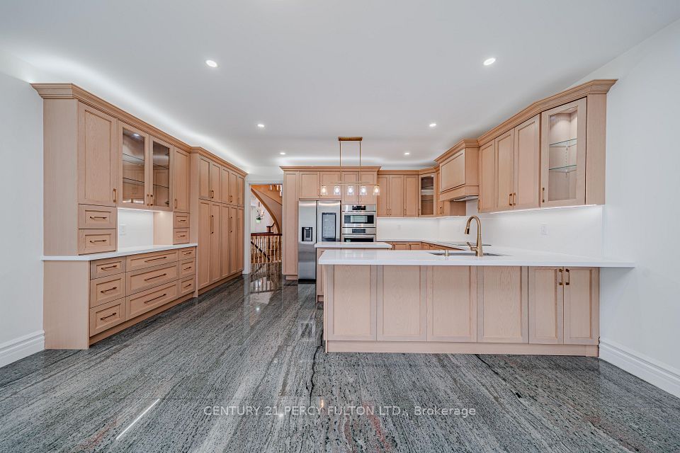 53 Linwood Avenue, Toronto, ON M1S 1H3 15