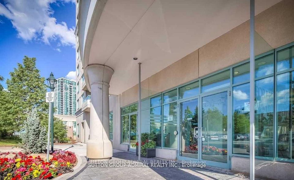 61 Town Centre Court 1403, Toronto, ON M1P 5C5 2
