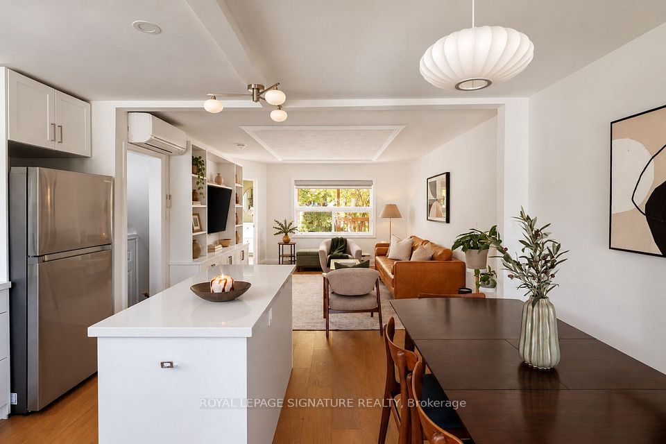 81 Billings Avenue, Toronto, ON M4L 2S3 16