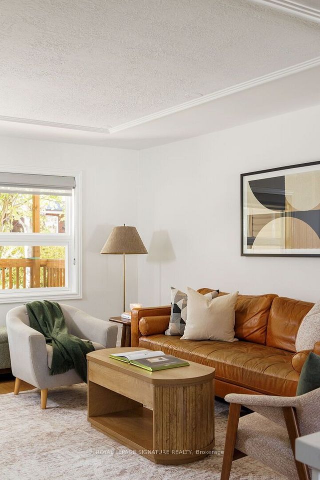 81 Billings Avenue, Toronto, ON M4L 2S3 7