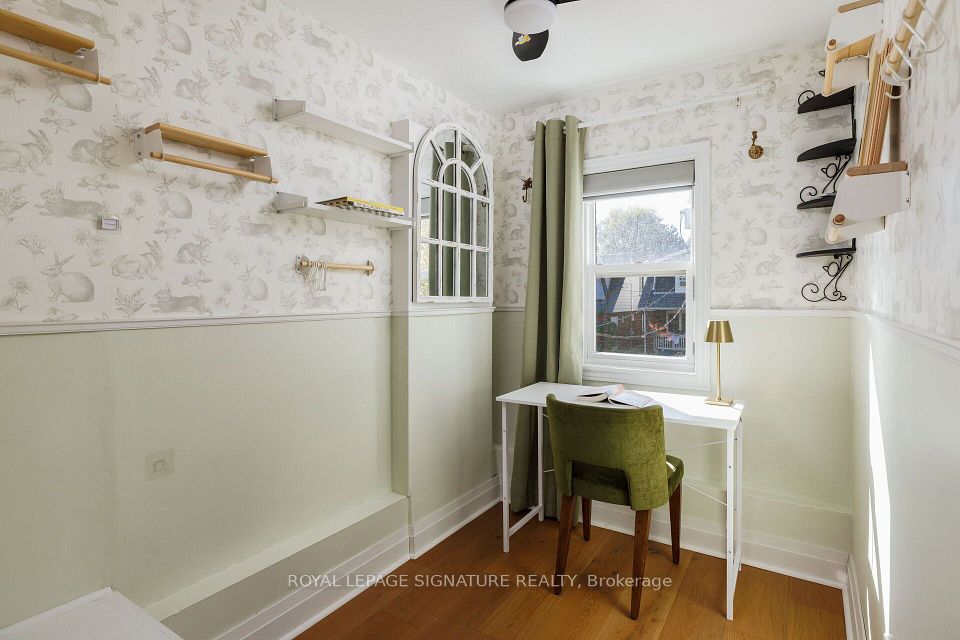 81 Billings Avenue, Toronto, ON M4L 2S3 25