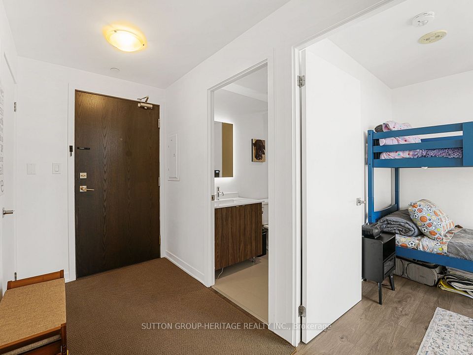 1401 O'Connor Drive 715, Toronto, ON M4B 2V5 4