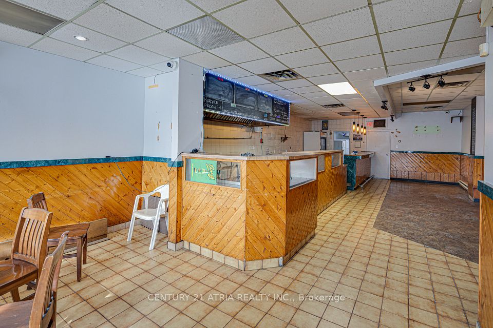 1564 Danforth Avenue, Toronto, ON M4J 1N4 10