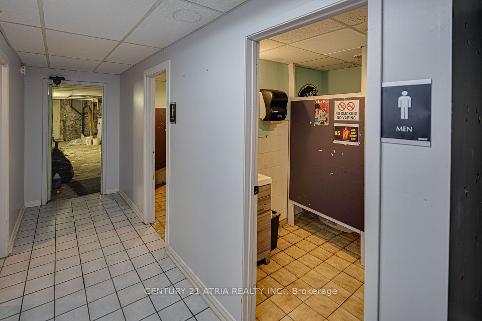 1564 Danforth Avenue, Toronto, ON M4J 1N4 19