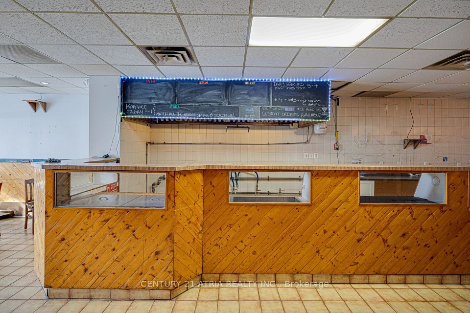 1564 Danforth Avenue, Toronto, ON M4J 1N4 11